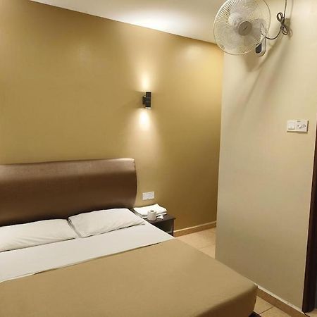 The Pines Hotel Kampung Kuala Terla Екстериор снимка