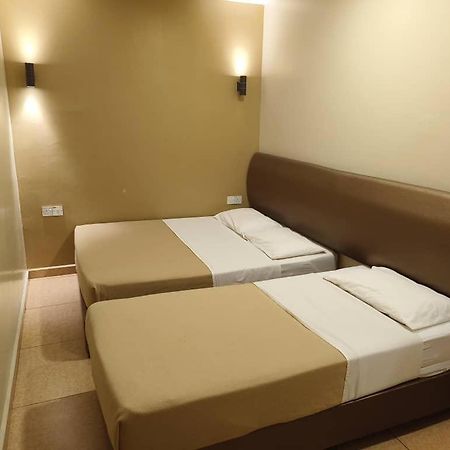 The Pines Hotel Kampung Kuala Terla Екстериор снимка