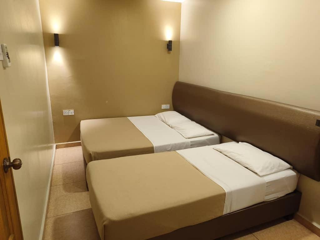 The Pines Hotel Kampung Kuala Terla Екстериор снимка